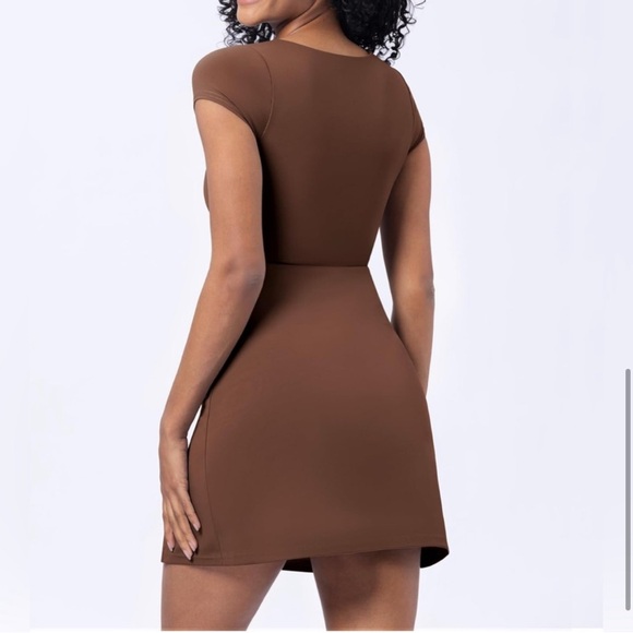 Women's Square Neck Short Sleeve Mini Y2K Party Club Slit Stretchy‎ Atheltic - Picture 5 of 6